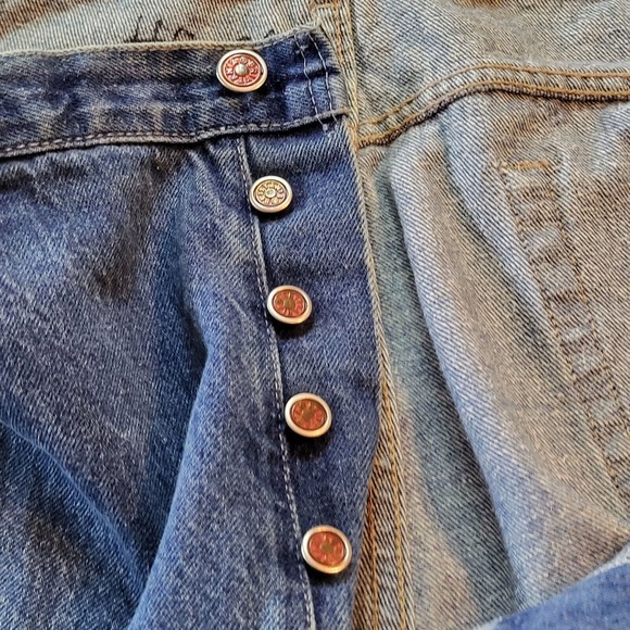 Brittania Straight Relaxed Fit Jeans Mens 38x32 Denim Button Fly Distressed - Picture 3 of 16